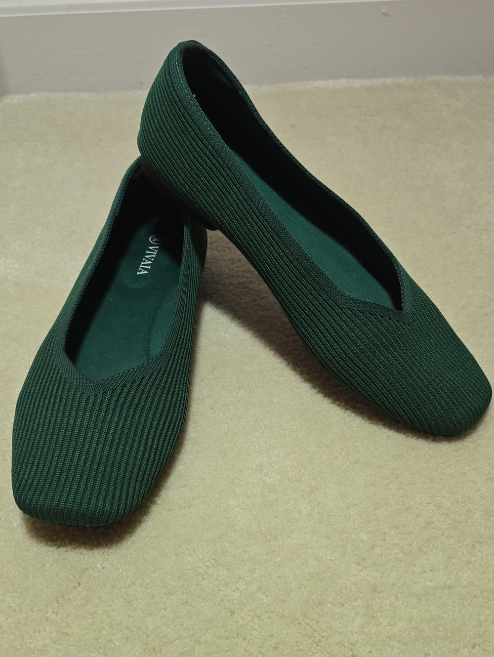 VIVAIA Margot Square-Toe V-Cut Knit Flats - Forest Green
